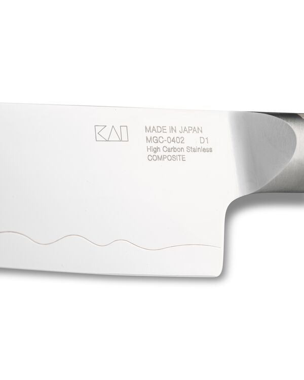 Нож поварской Сантоку KAI Магороку Композит 16,5 см, два сорта стали, ручка светлое дерево - фото 8